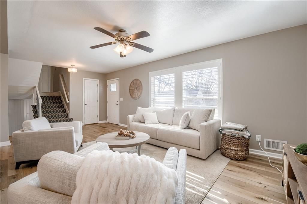 9943 Melrose Drive — photo 4