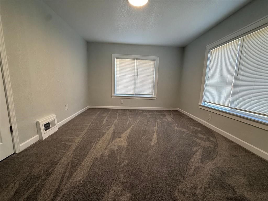 916 E 79th Terrace — photo 22