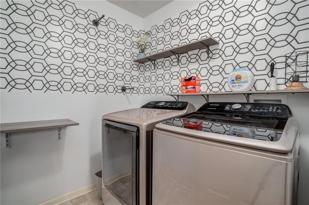 8804 N Chatham Avenue — photo 11