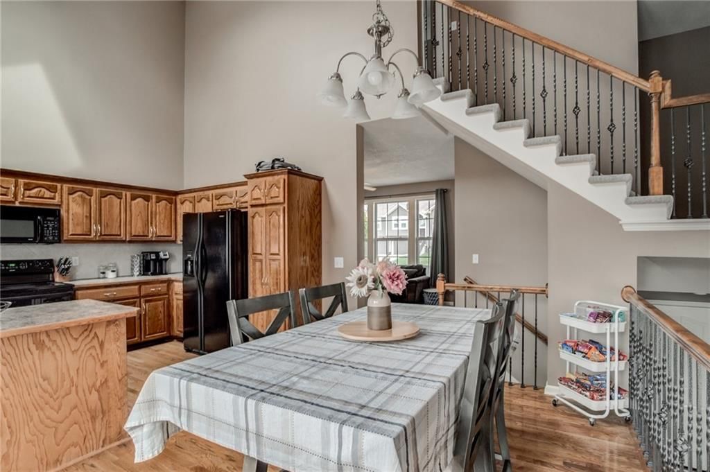 8804 N Chatham Avenue — photo 10