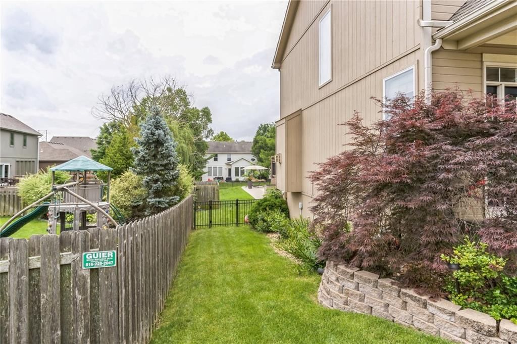 8611 NE 99th Terrace — photo 44