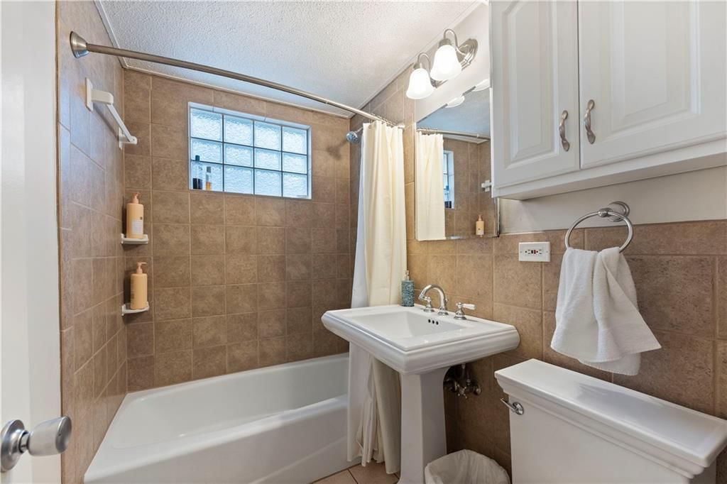 4208 W 74th Terrace — photo 24
