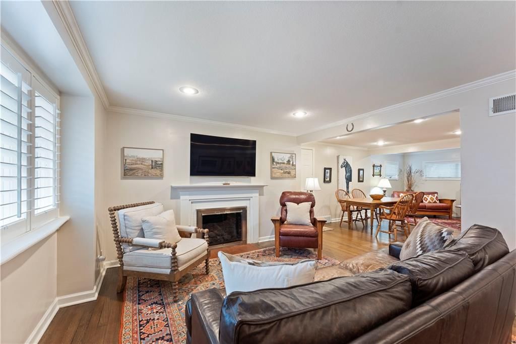 4208 W 74th Terrace — photo 6