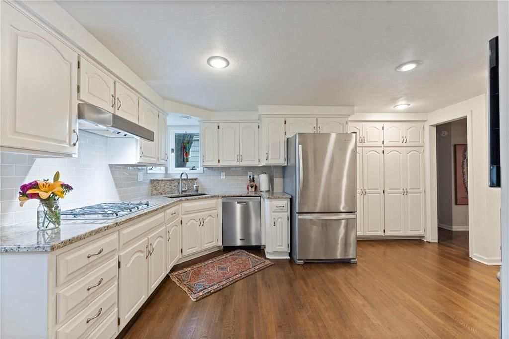 4208 W 74th Terrace — photo 10