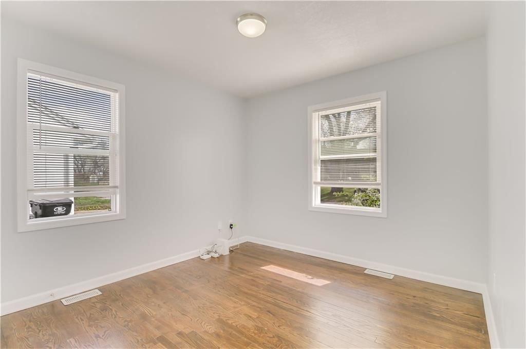 1017 N Farview Drive — photo 10