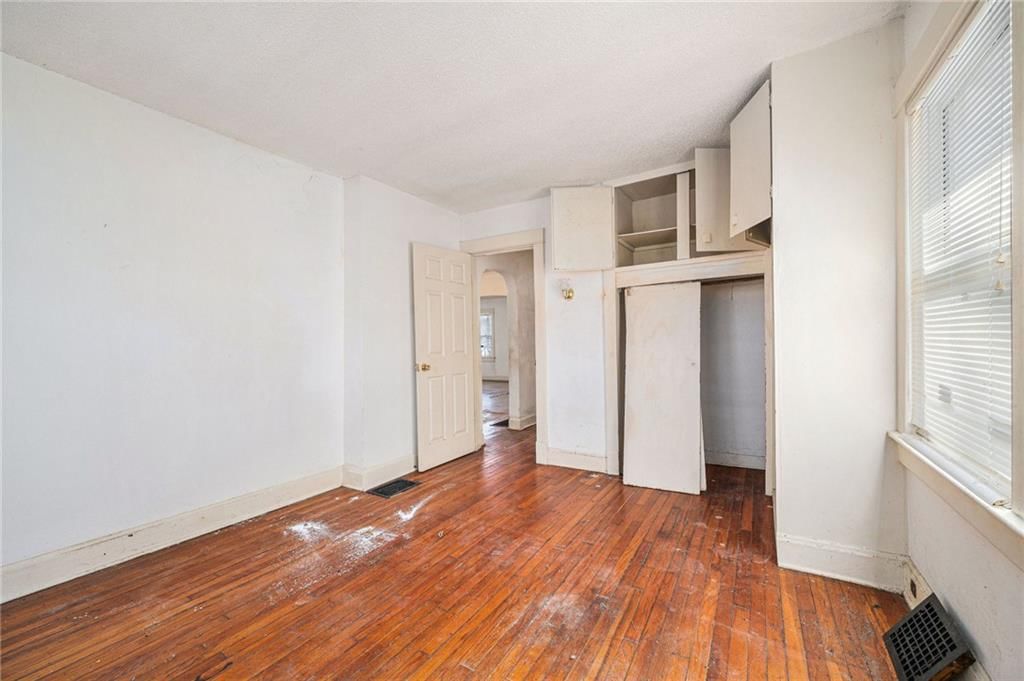 1404 E 66th Street — photo 12