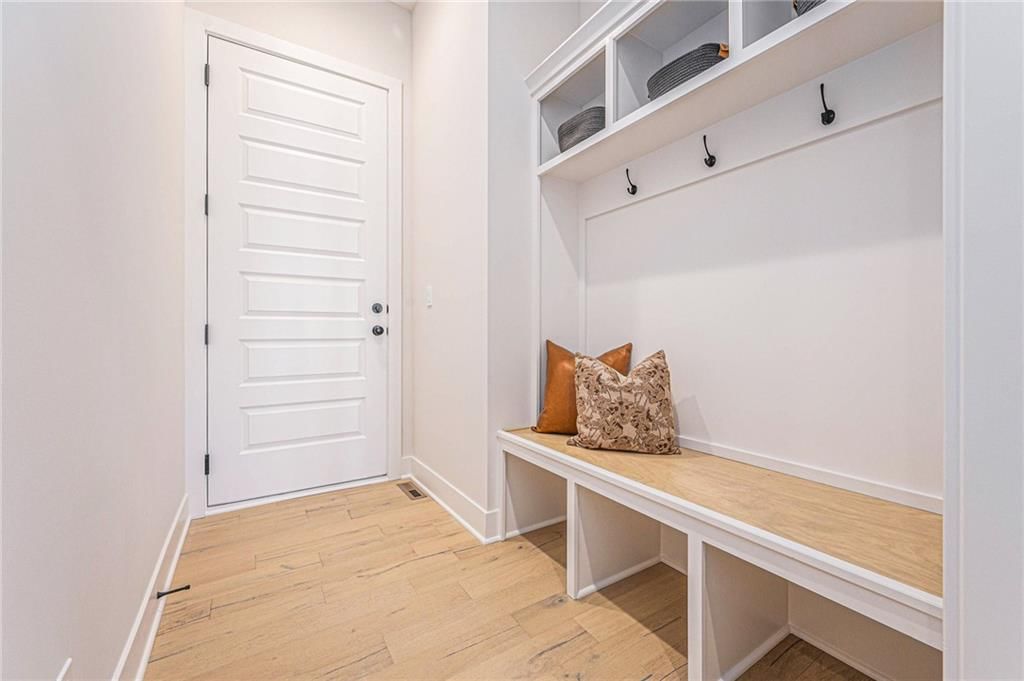 18400 Monrovia Street — photo 20