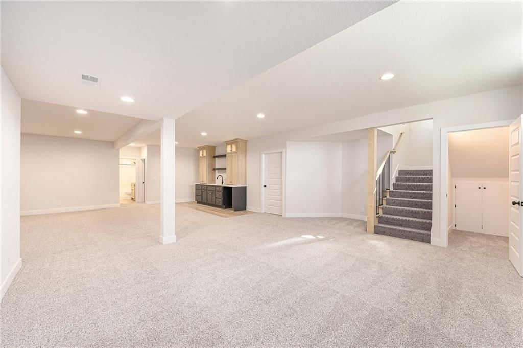 18400 Monrovia Street — photo 21