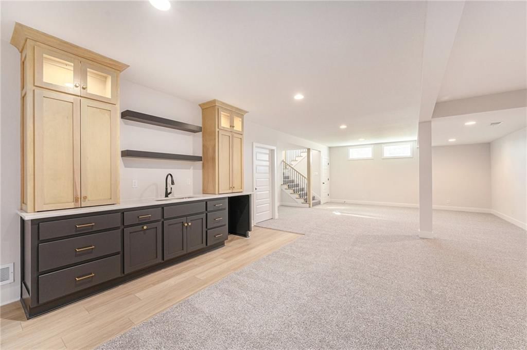 18400 Monrovia Street — photo 22