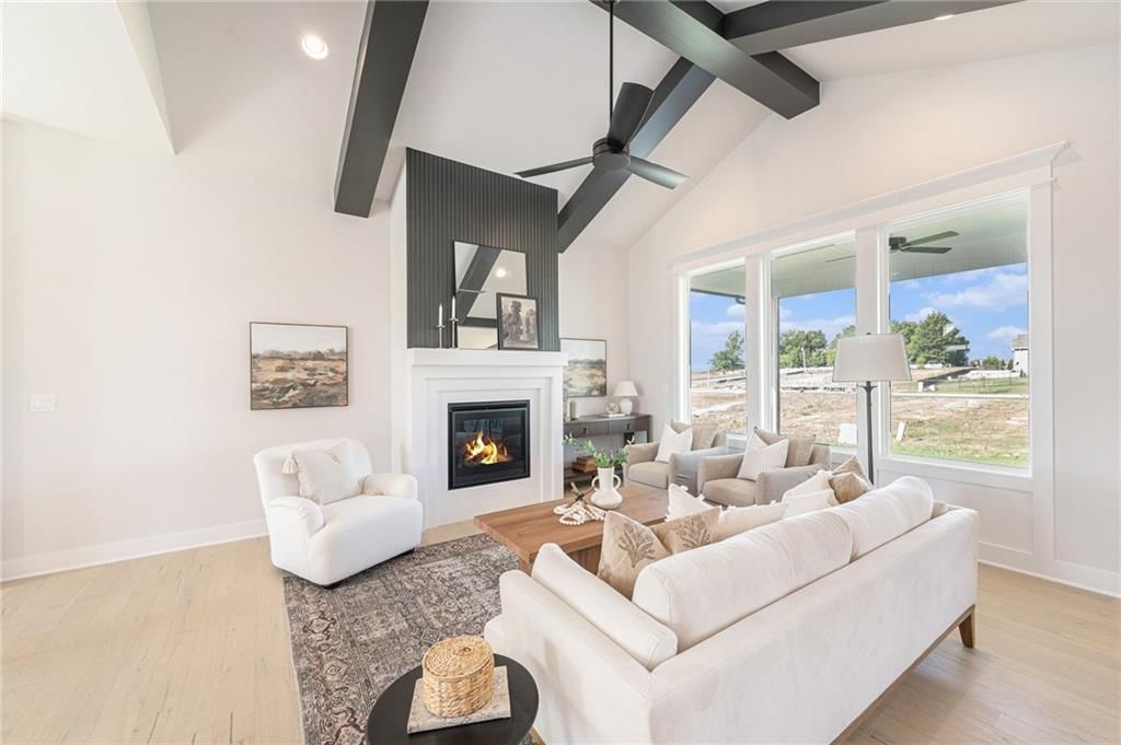18400 Monrovia Street — photo 8