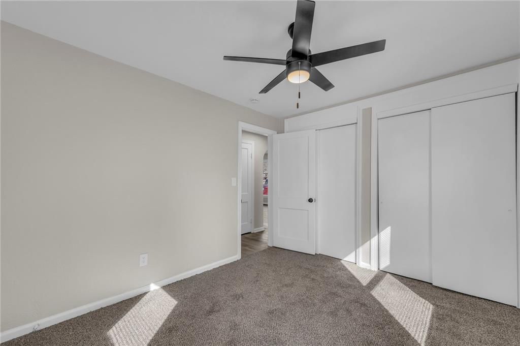211 W North Avenue — photo 13