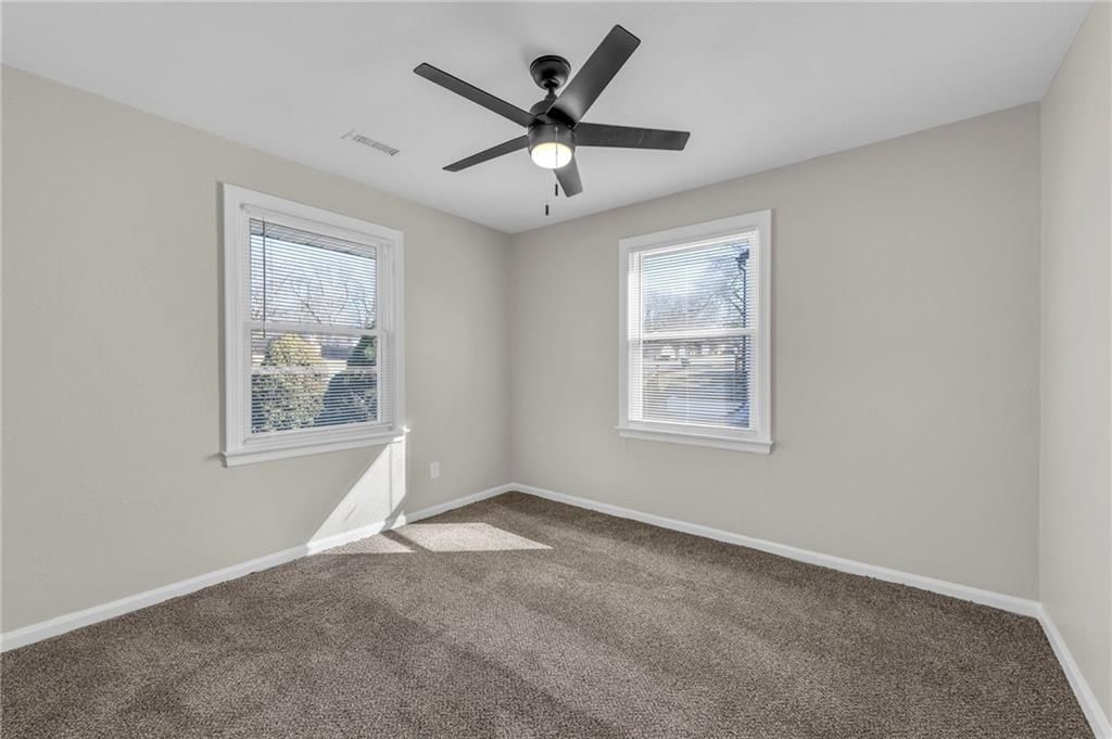 211 W North Avenue — photo 17