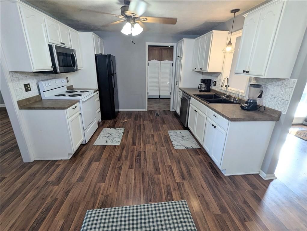 736 S Wilson Street — photo 16