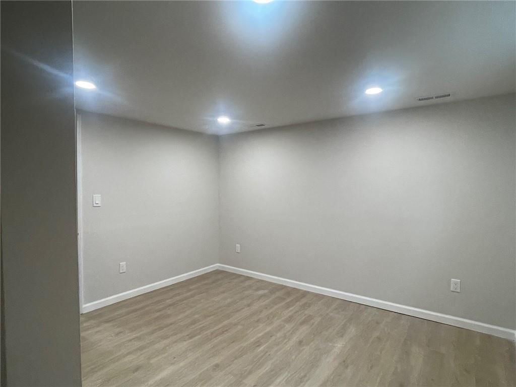 2844 Mersington Avenue — photo 7