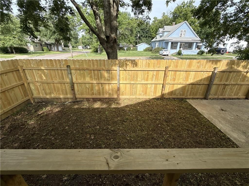 10 W Vine Street — photo 23
