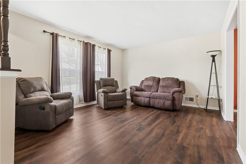 11416 E 69th Street — photo 2