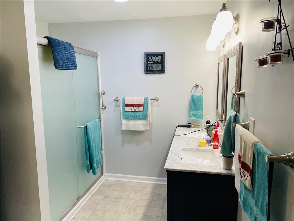 108 E Lois Street — photo 17