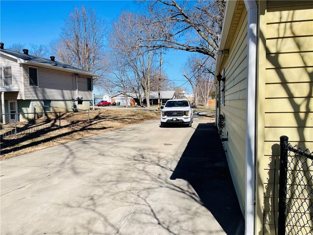 108 E Lois Street — photo 4