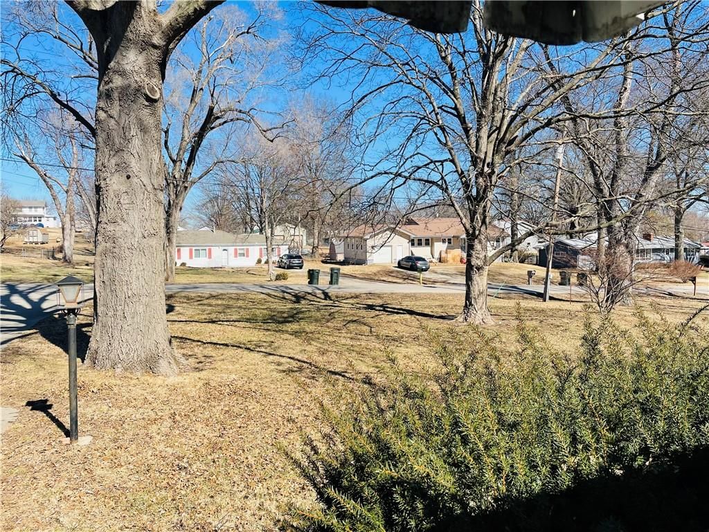 108 E Lois Street — photo 36