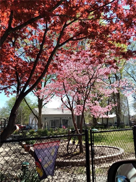 108 E Lois Street — photo 46