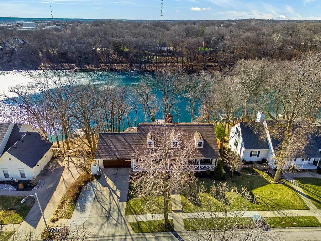 912 Wildbriar Drive — photo 52