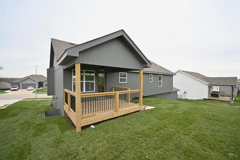 2409 Windmill Drive — photo 6