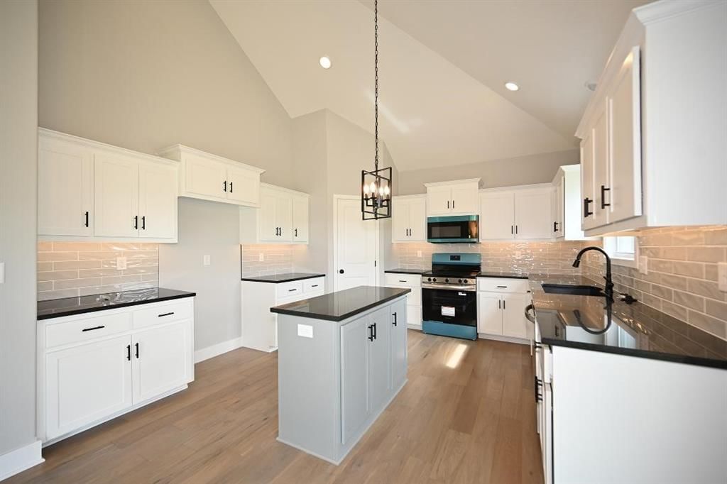 2413 Windmill Drive — photo 18