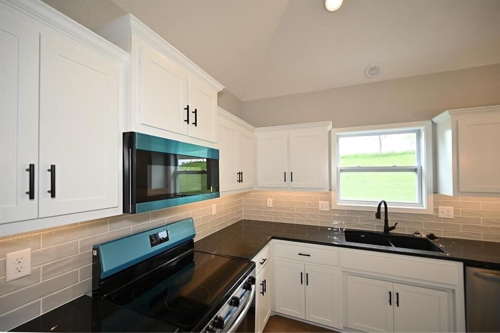 2413 Windmill Drive — photo 20