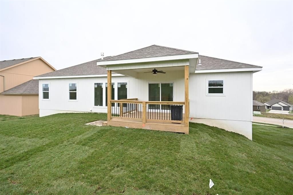 2413 Windmill Drive — photo 4
