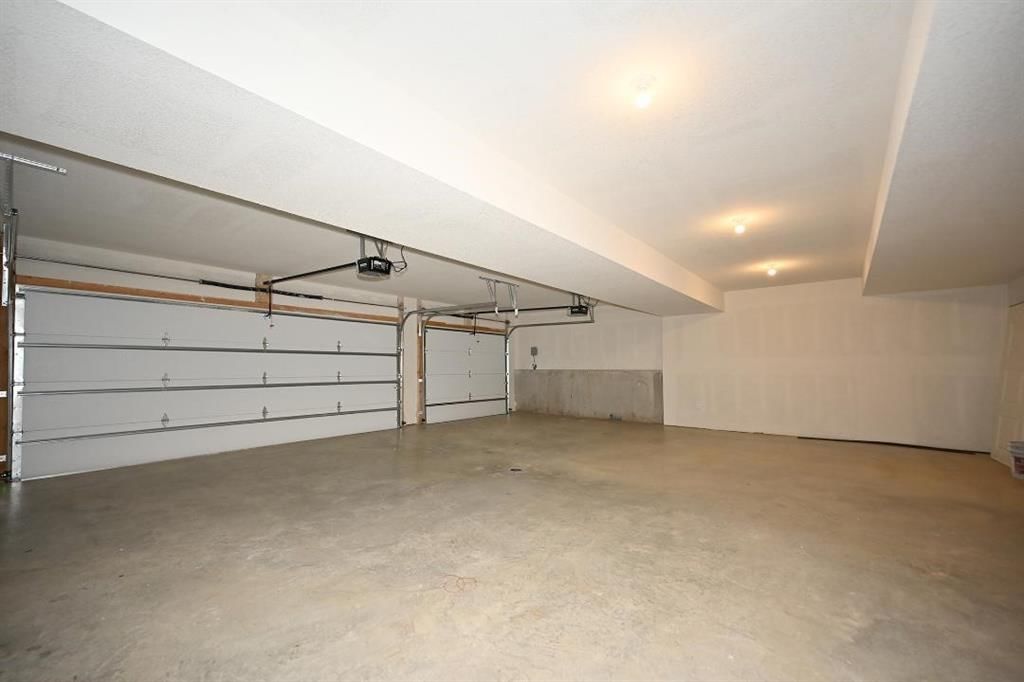 2413 Windmill Drive — photo 8