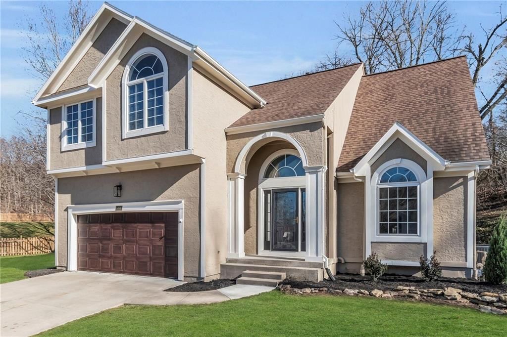 5801 NE Ruby Court — photo 3
