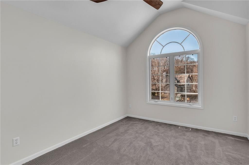 5801 NE Ruby Court — photo 34