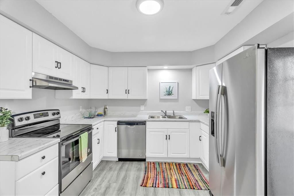 15051 Beach Front Drive — photo 8
