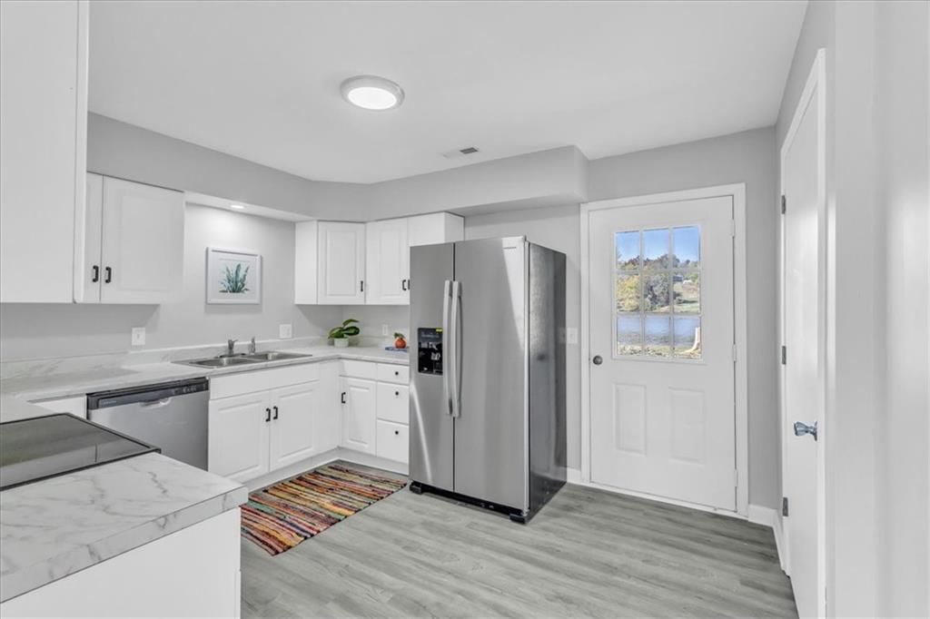 15051 Beach Front Drive — photo 9