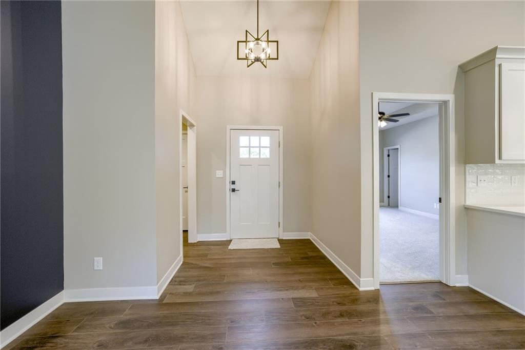 2001 Riverstone Drive — photo 3