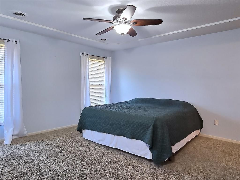 8512 N BEAMAN Avenue — photo 16