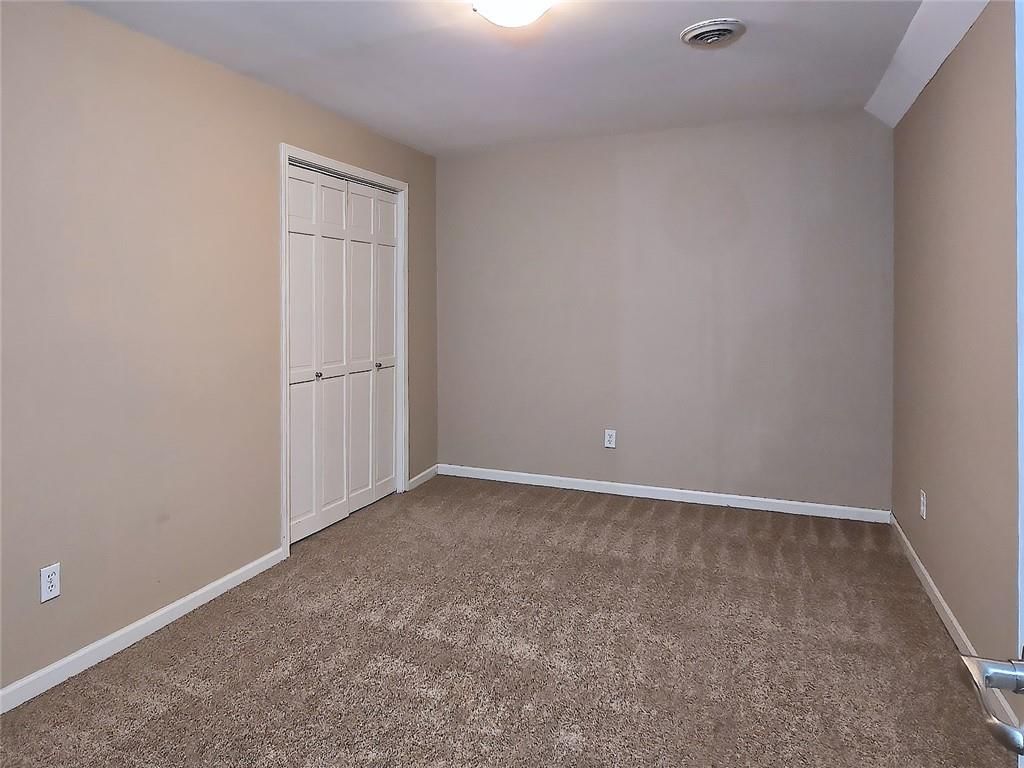 8512 N BEAMAN Avenue — photo 36