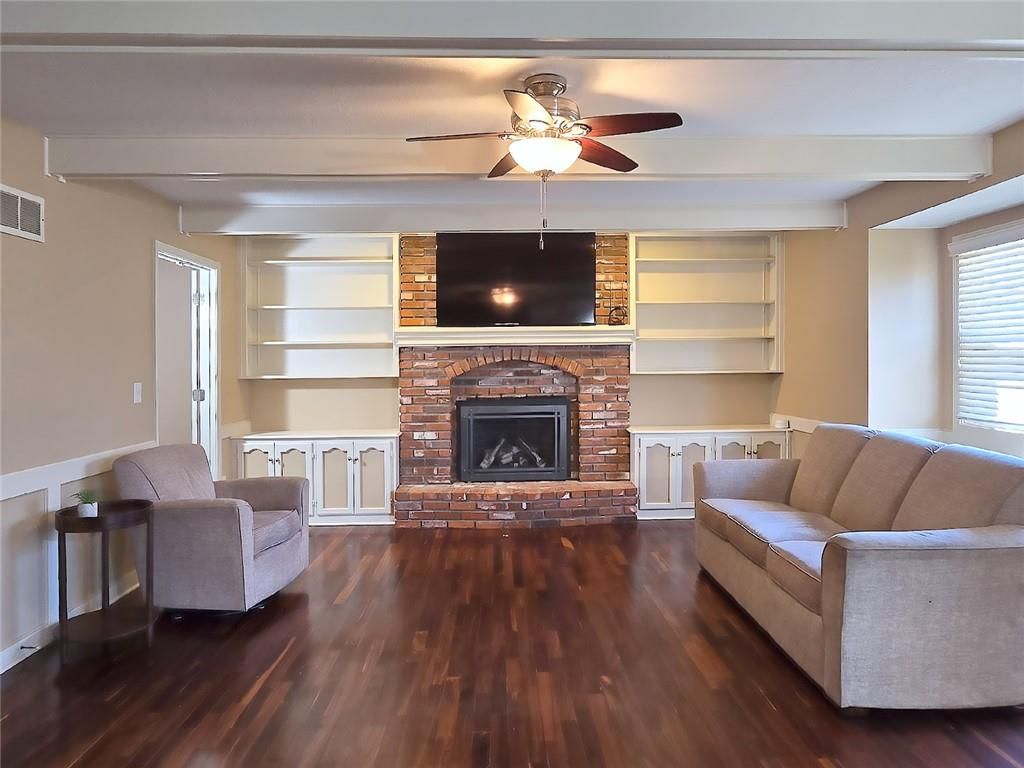 8512 N BEAMAN Avenue — photo 9