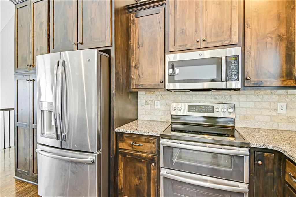 514 N Bynum Road — photo 12