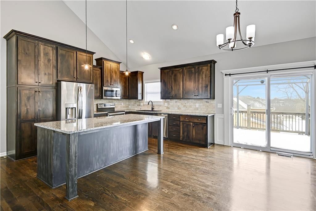 514 N Bynum Road — photo 13