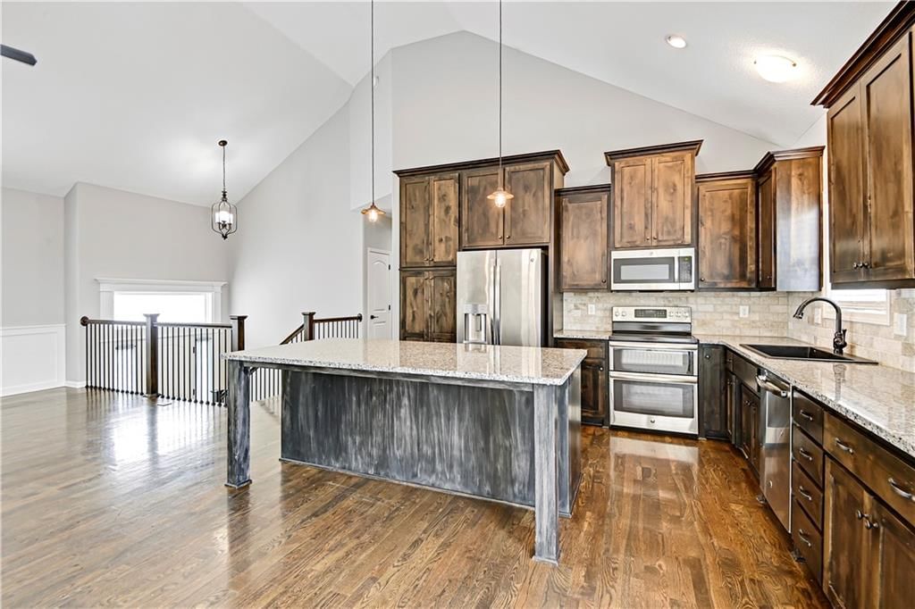 514 N Bynum Road — photo 10
