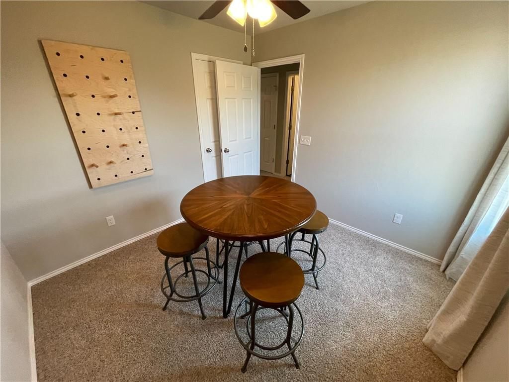 624 W Lanesfield Street — photo 27