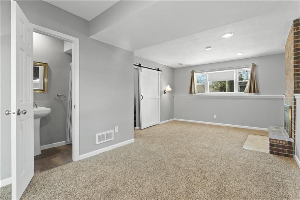 307 SW Ensley Lane — photo 22