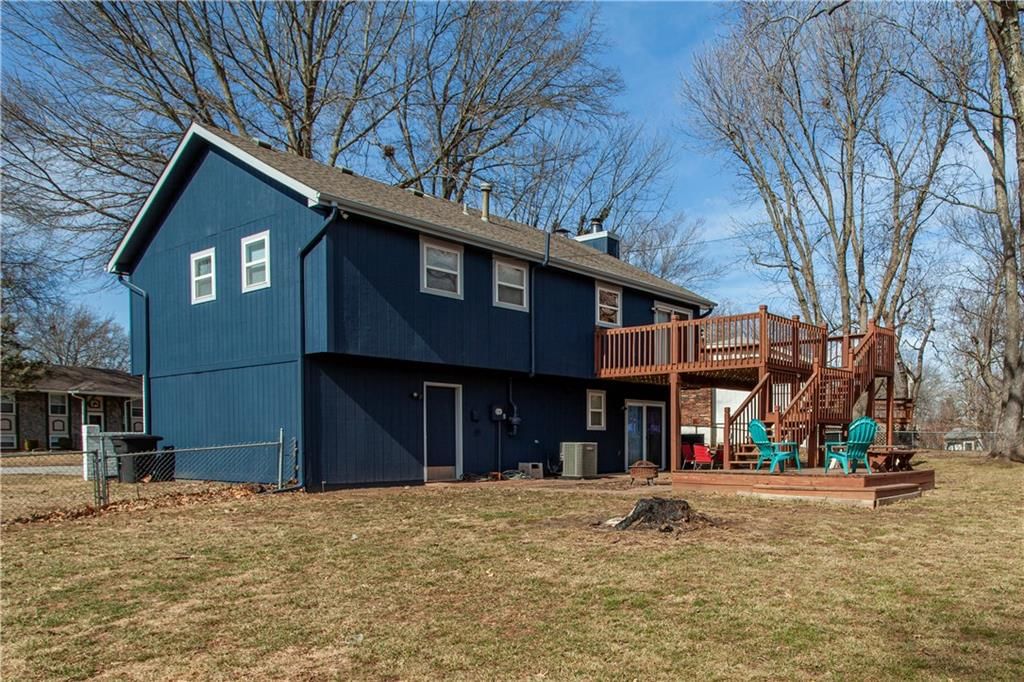 307 SW Ensley Lane — photo 29