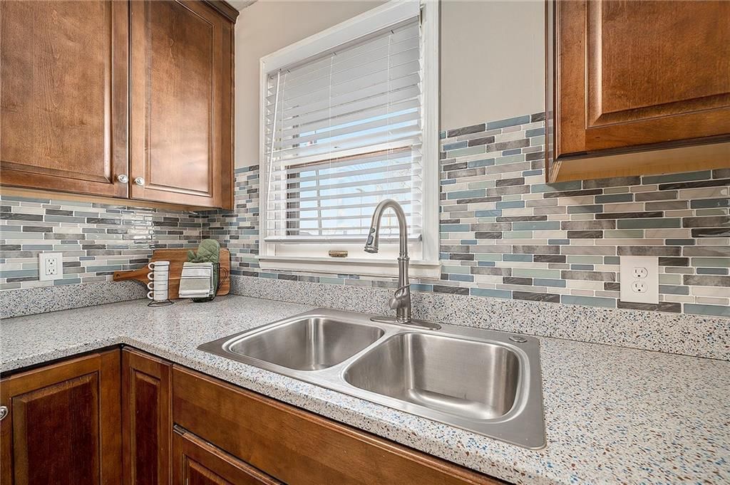 200 N Clark Street — photo 11