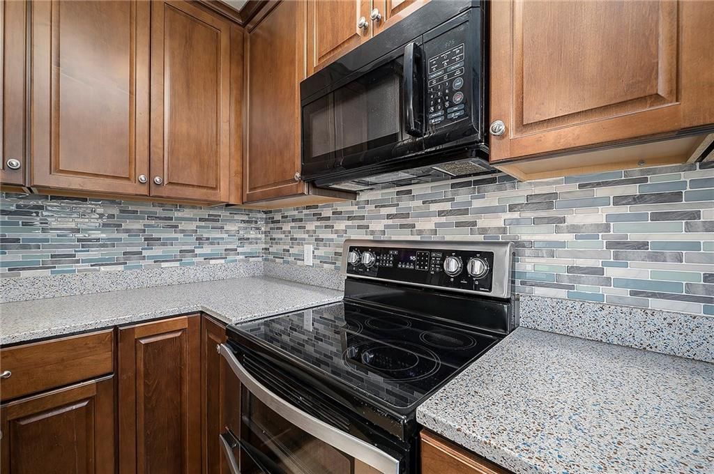 200 N Clark Street — photo 12