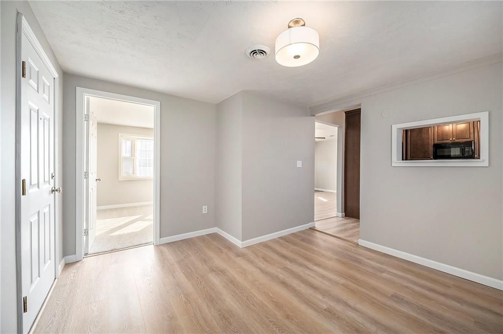 200 N Clark Street — photo 14