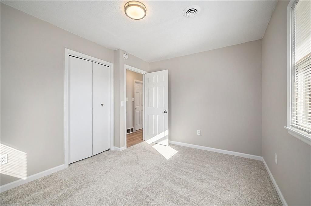 200 N Clark Street — photo 21