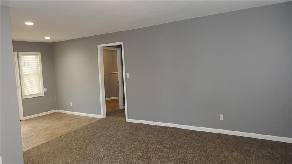 8211 E 111th Terrace — photo 3