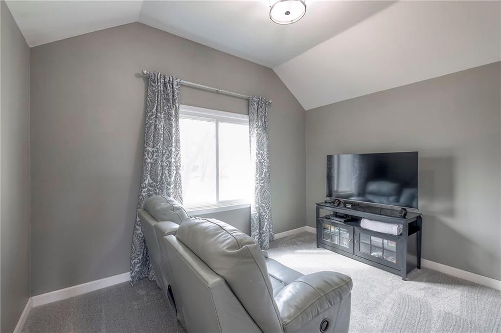 4017 NE Woodridge Drive — photo 31